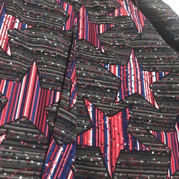 LuLaRoe Madison skirt large gray red blue stars - Picture 2 of 3